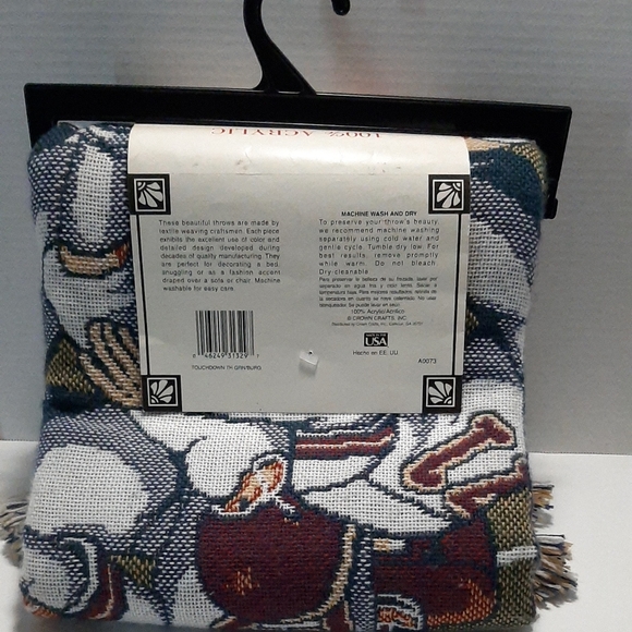 Football Touchdown 46"×60" Triple Layer Woven Jacquard Throw Blanket NEW - Picture 2 of 6